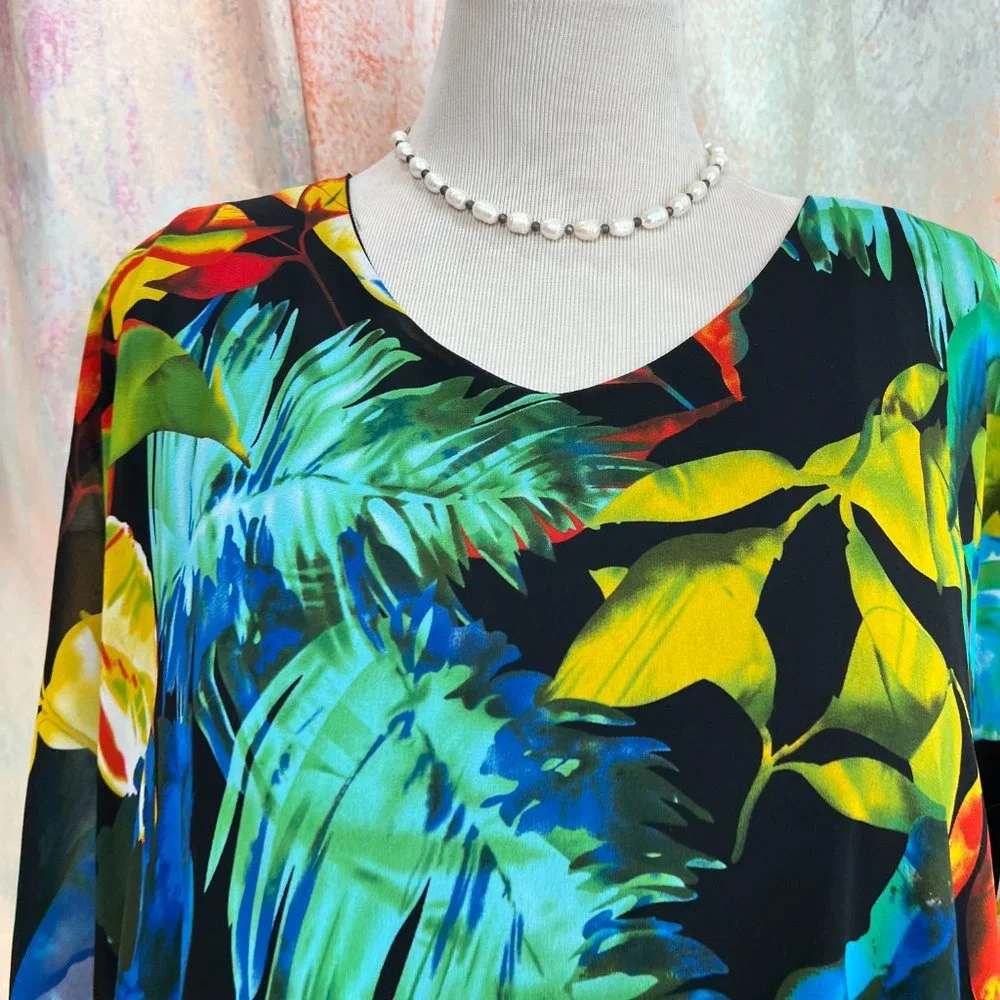 NWOT📌 Thea  Elegant Floral Dress Perfect to Cover Up Some Unwanted Pounds - Picture 3 of 16